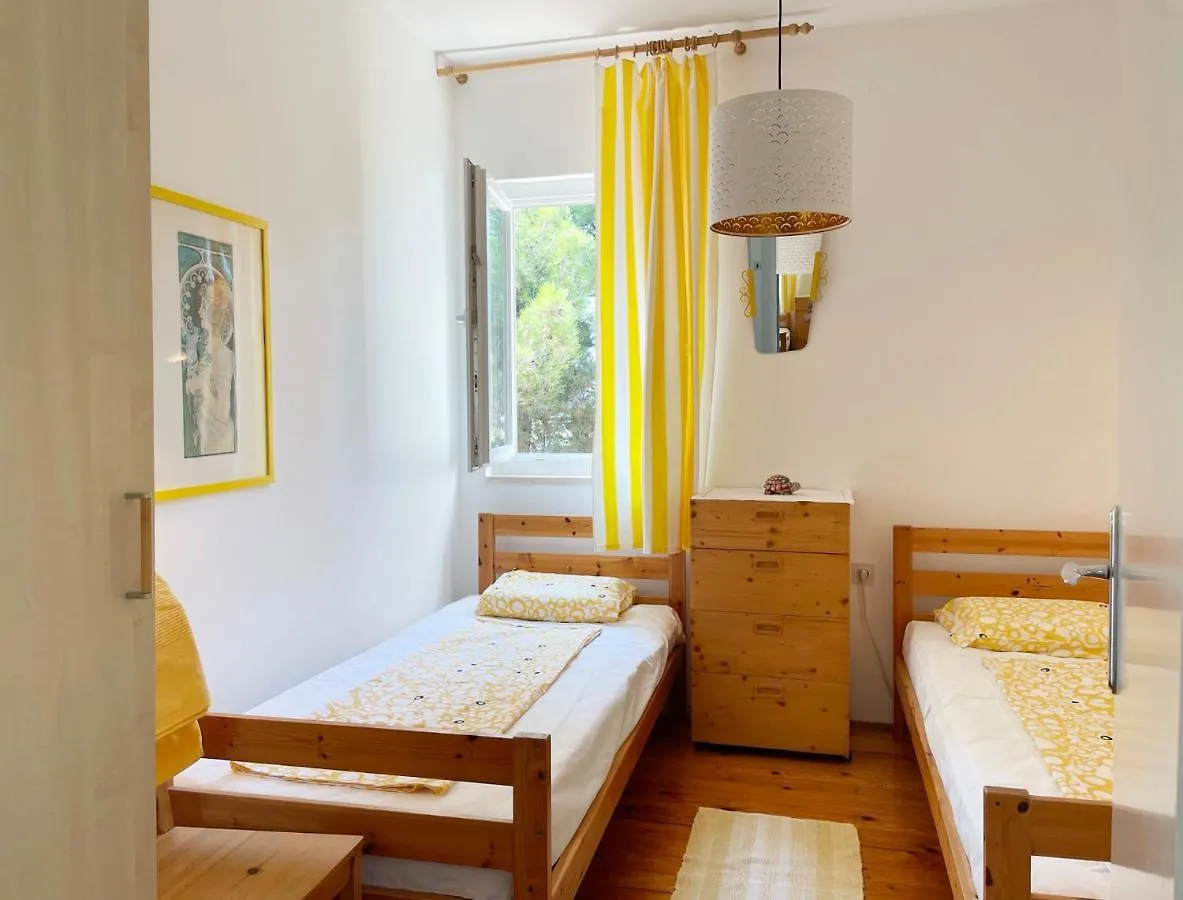 House Fras With Two Apartments Premantura