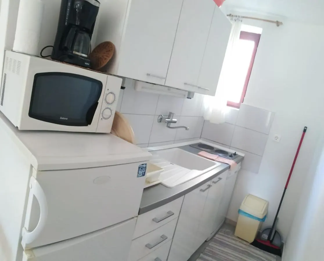 House Fras With Two Apartments Premantura