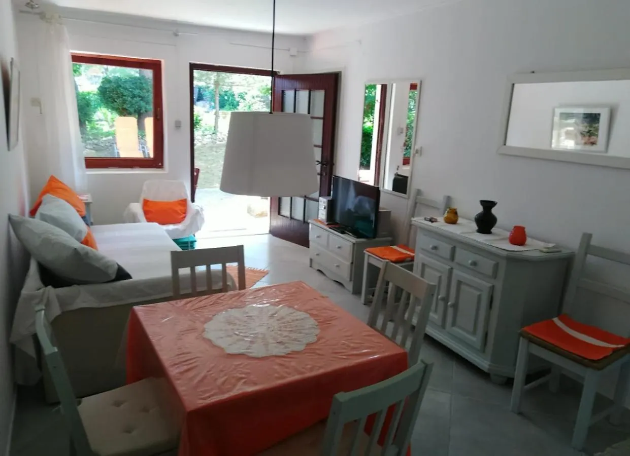 House Fras With Two Apartments Premantura 0*,  Croazia